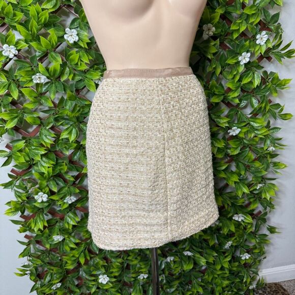 ✨ CHIC TWEED MINI SKIRT ✨ H&M | Cream & Tan | Size 12 - Picture 1 of 4
